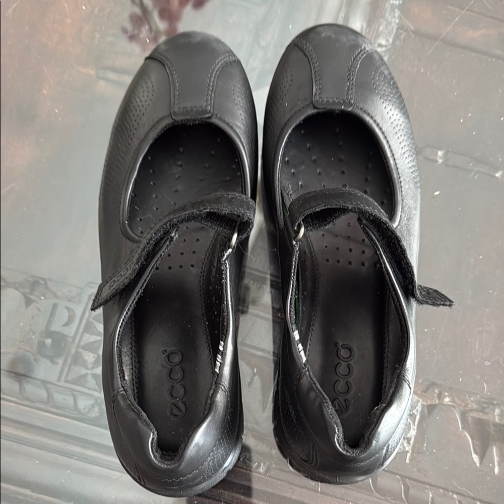 Ecco Elegant Black Mary Janes Euro size 39